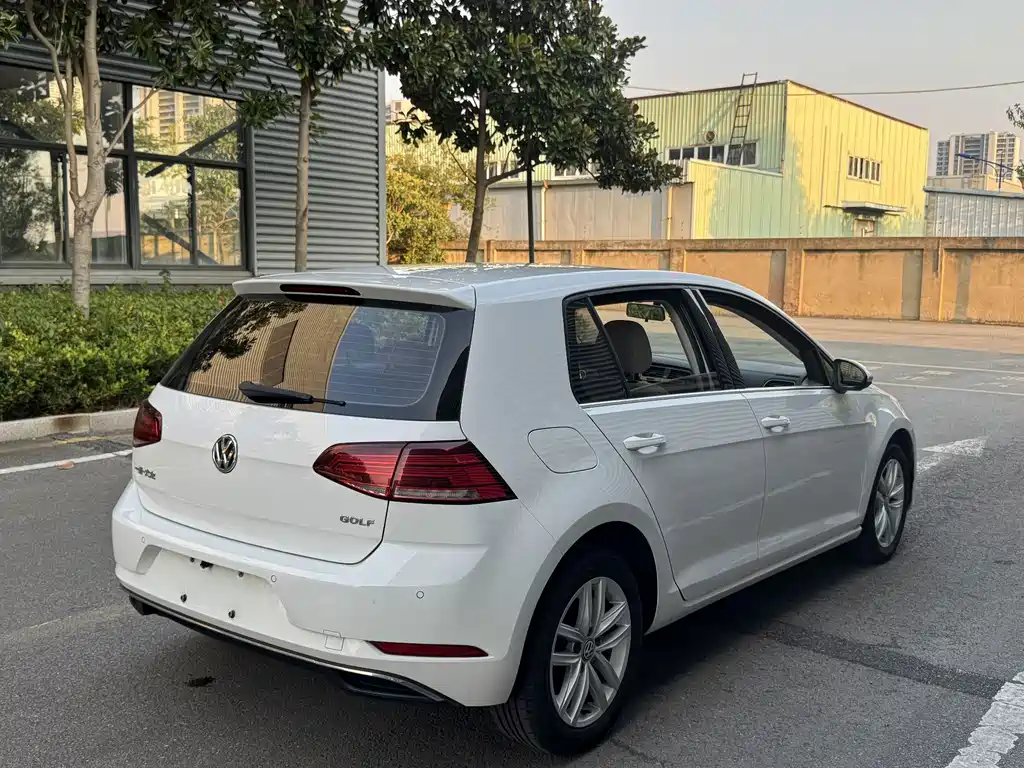 Volkswagen Golf — фото 4
