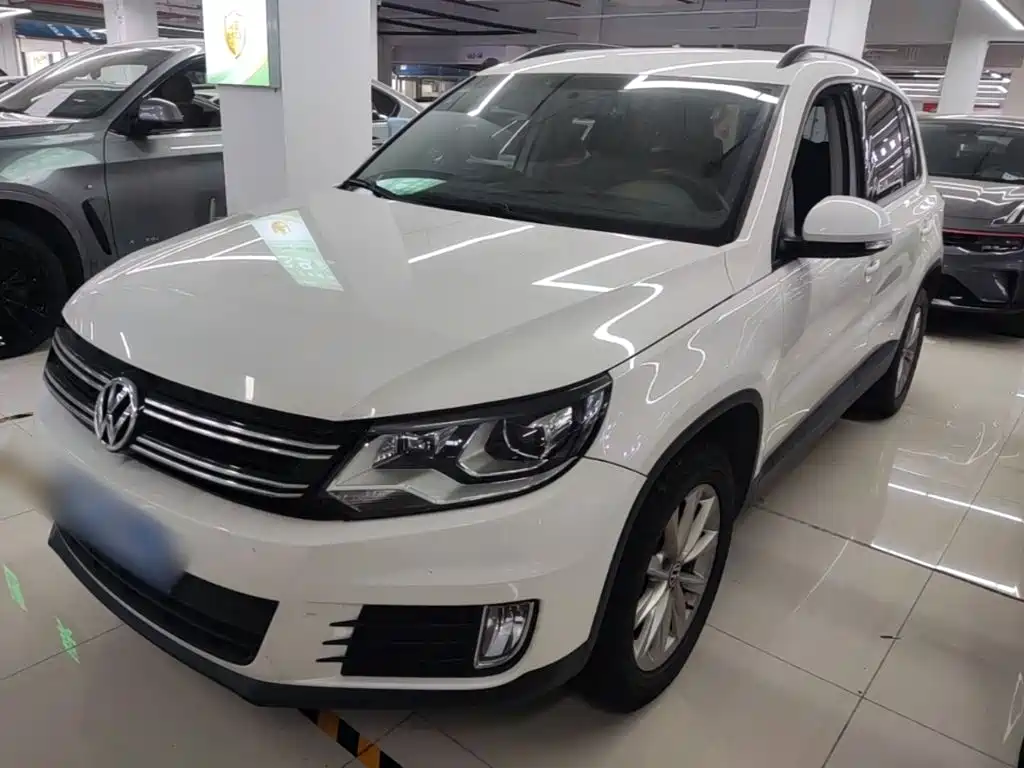 Volkswagen Tiguan — фото 2