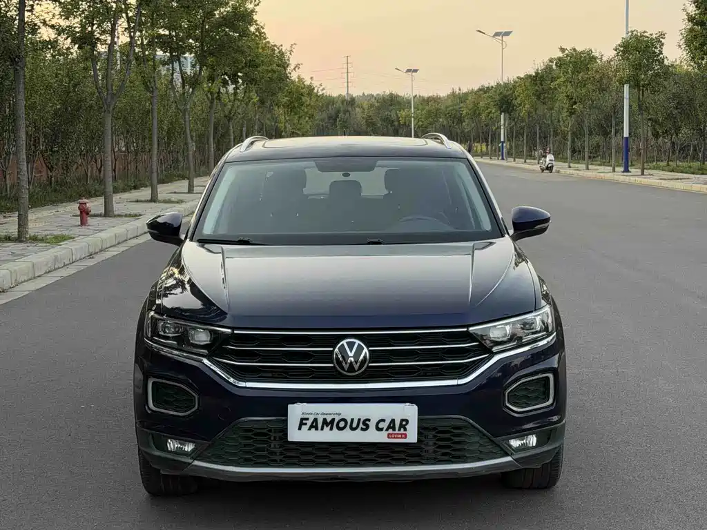 Volkswagen T-Roc — фото 2