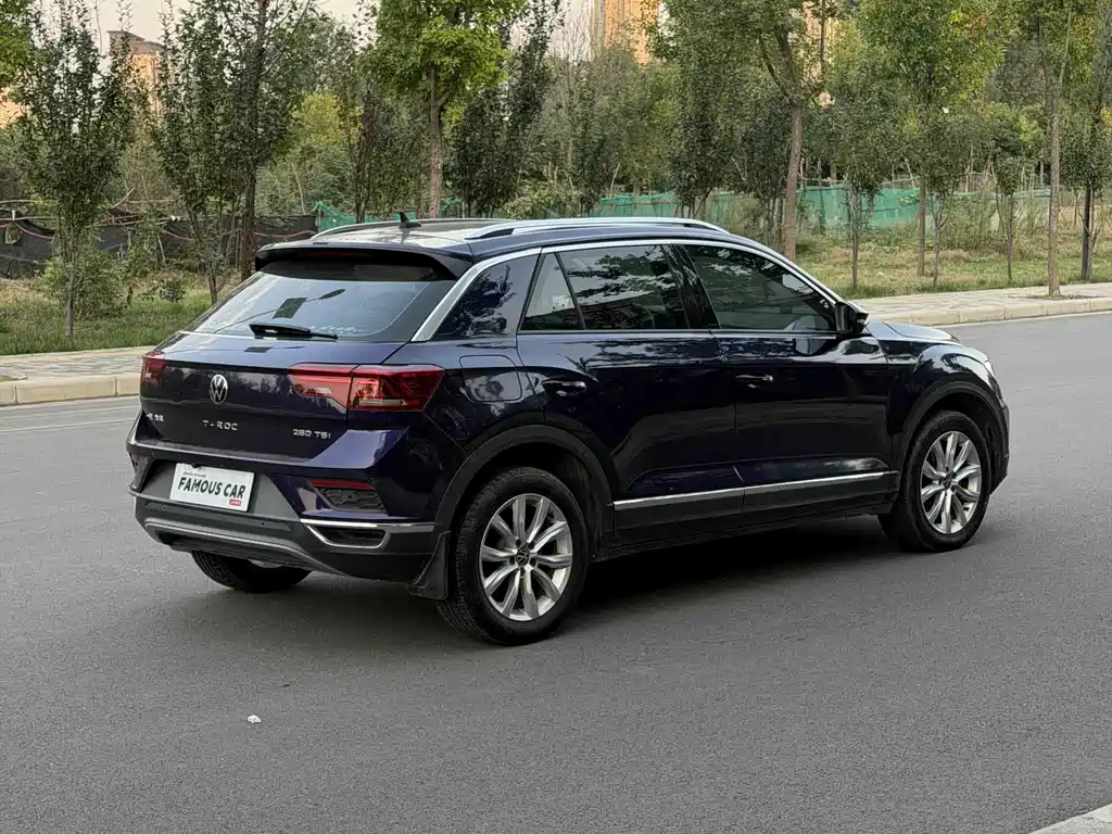 Volkswagen T-Roc — фото 4
