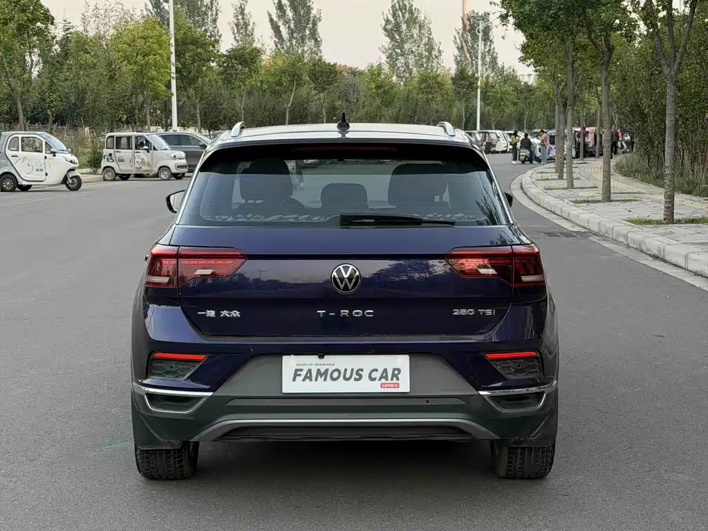 Volkswagen T-Roc — фото 5
