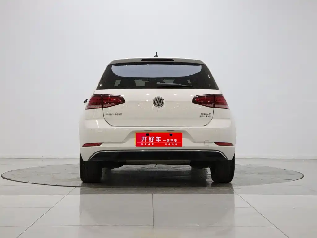 Volkswagen Golf — фото 5