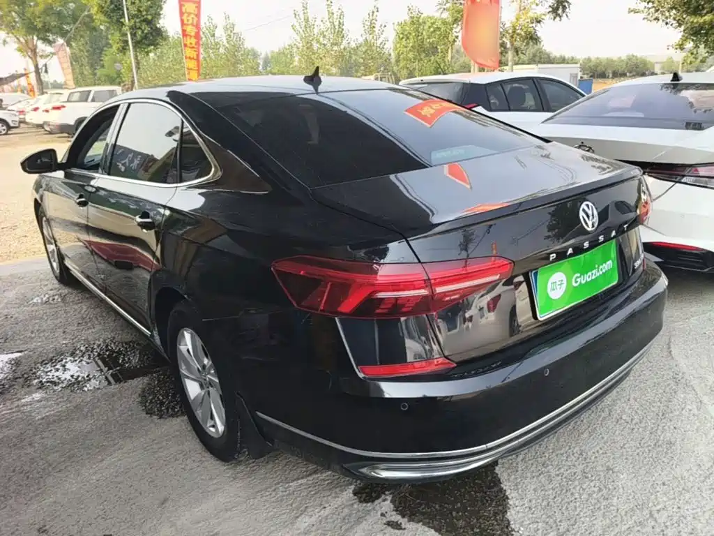 Volkswagen Passat — фото 23