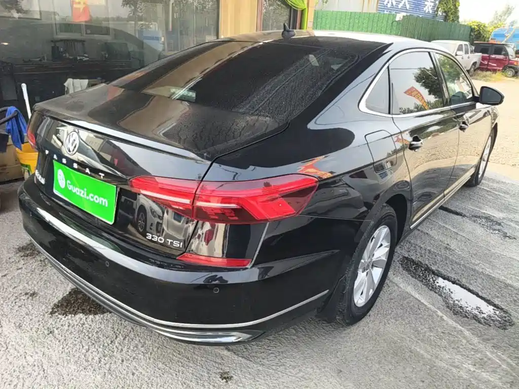 Volkswagen Passat — фото 5
