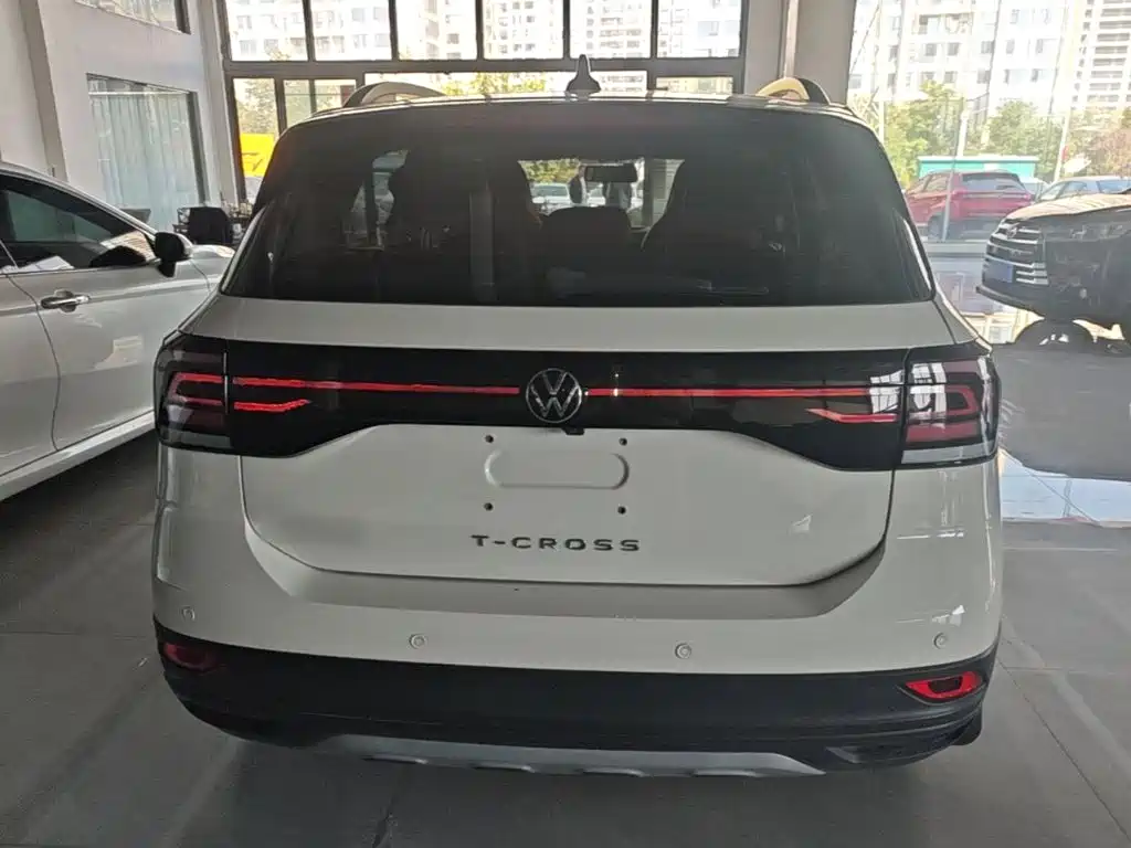Volkswagen T-Cross — фото 6