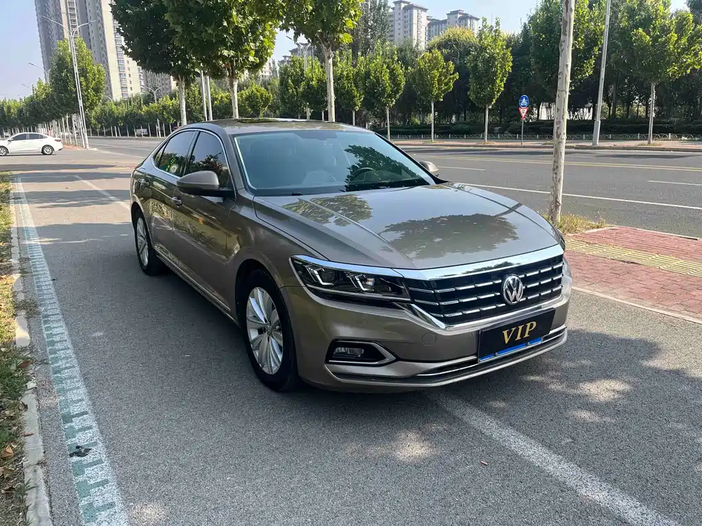 Volkswagen Passat — фото 3