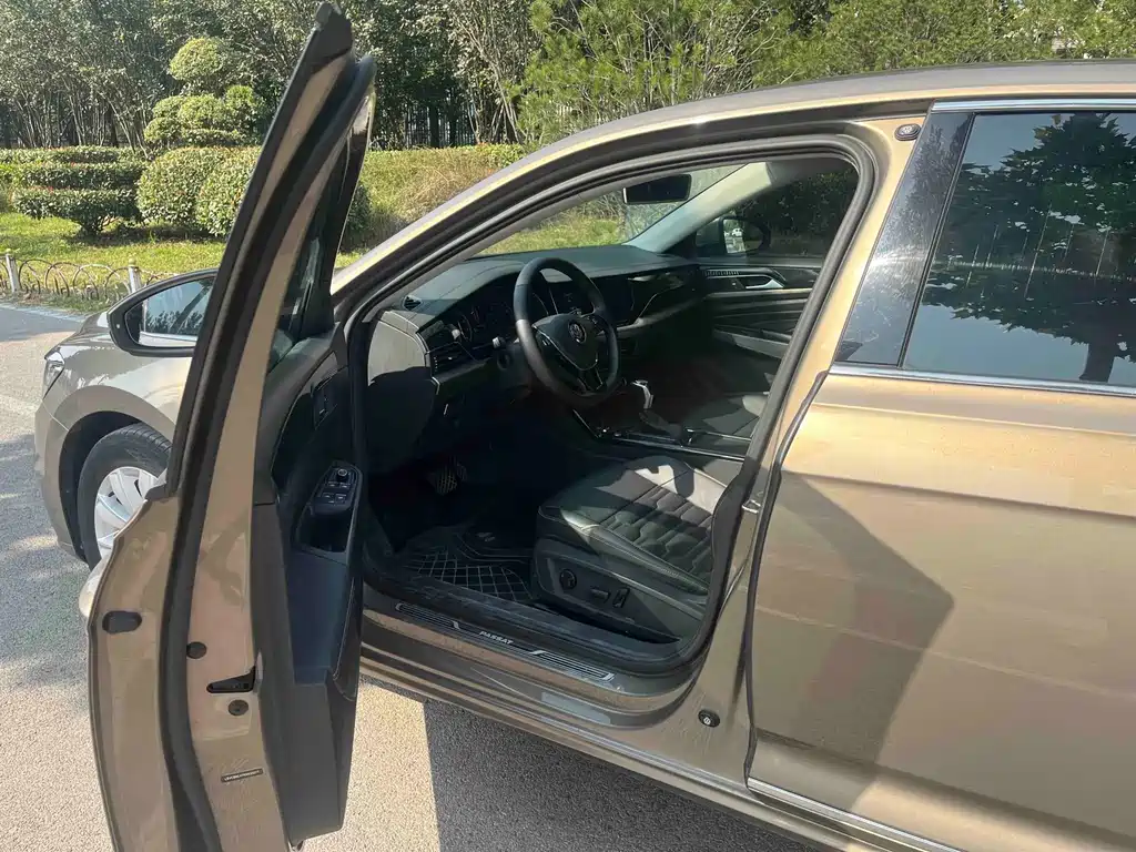 Volkswagen Passat — фото 4