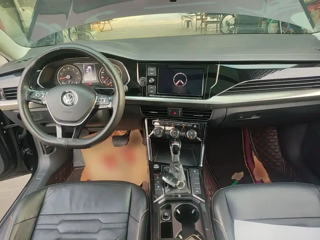 Volkswagen Passat — фото 10