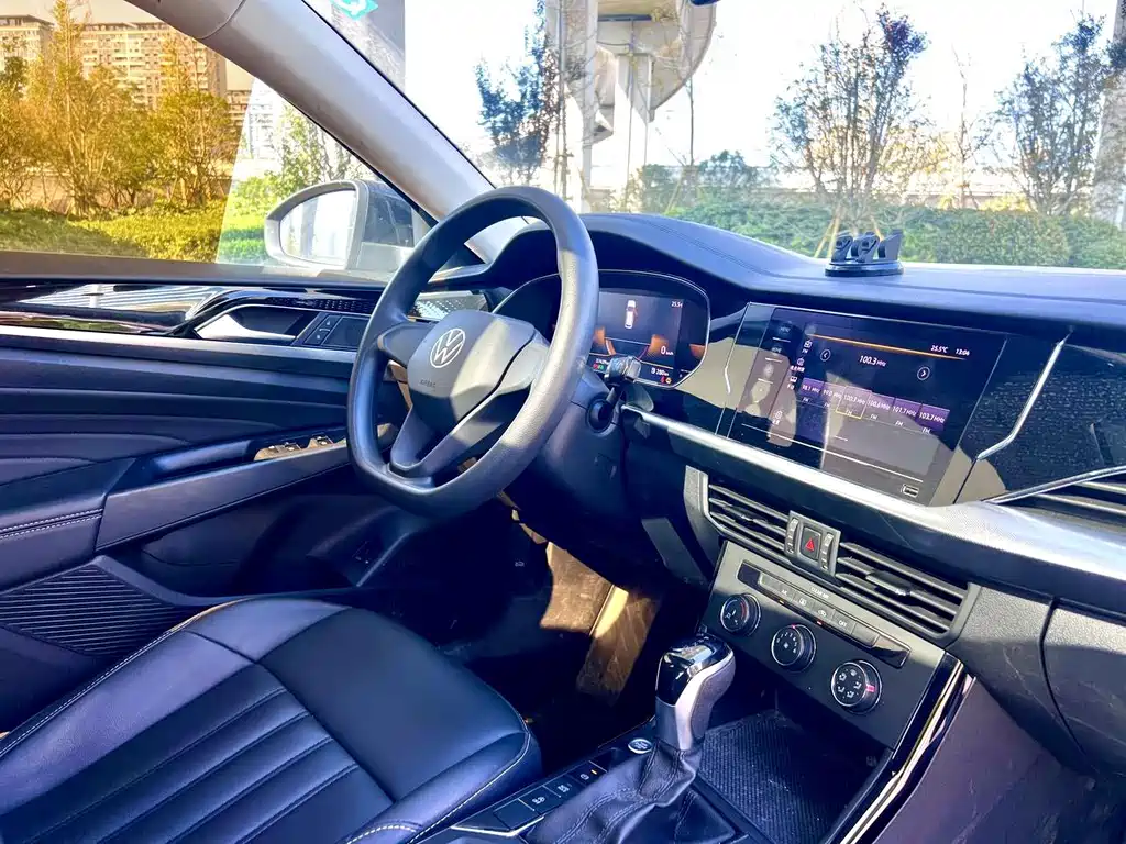 Volkswagen Passat — фото 7