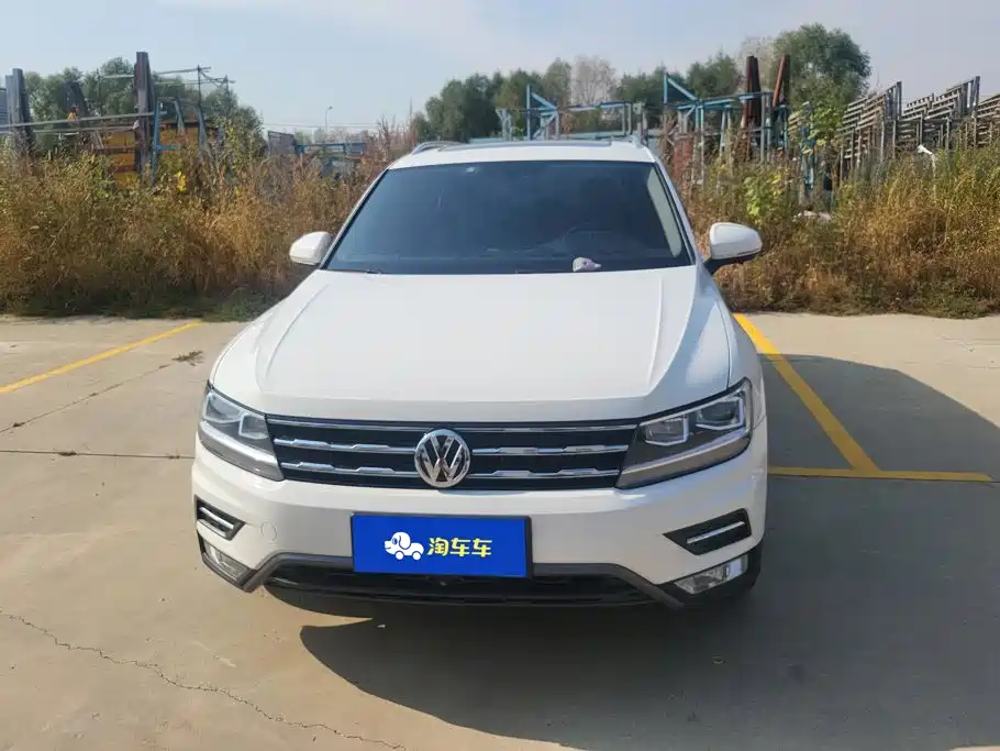Volkswagen Tiguan L — фото 2