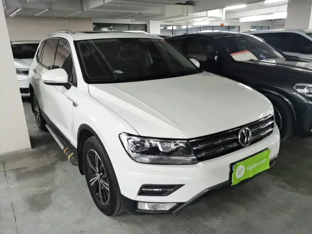 Volkswagen Tiguan L — фото 4