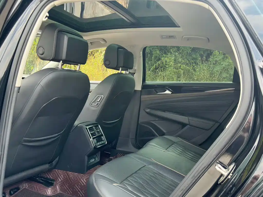 Volkswagen Passat — фото 4