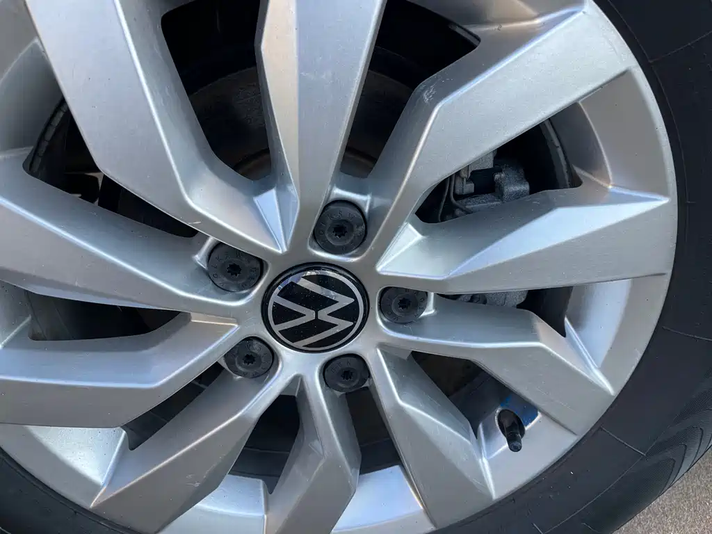 Volkswagen Tharu — фото 12