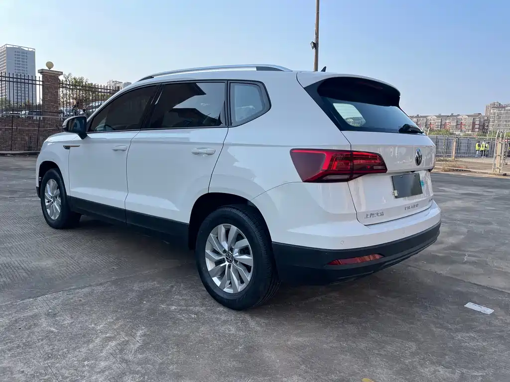 Volkswagen Tharu — фото 3