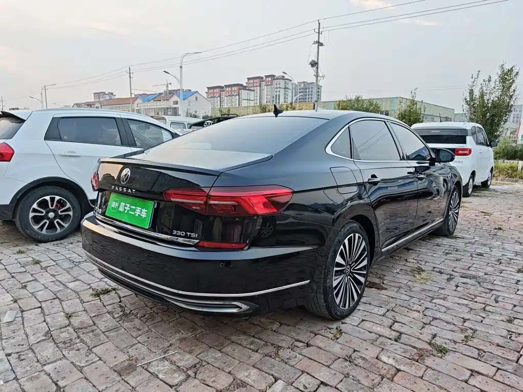 Volkswagen Passat — фото 7