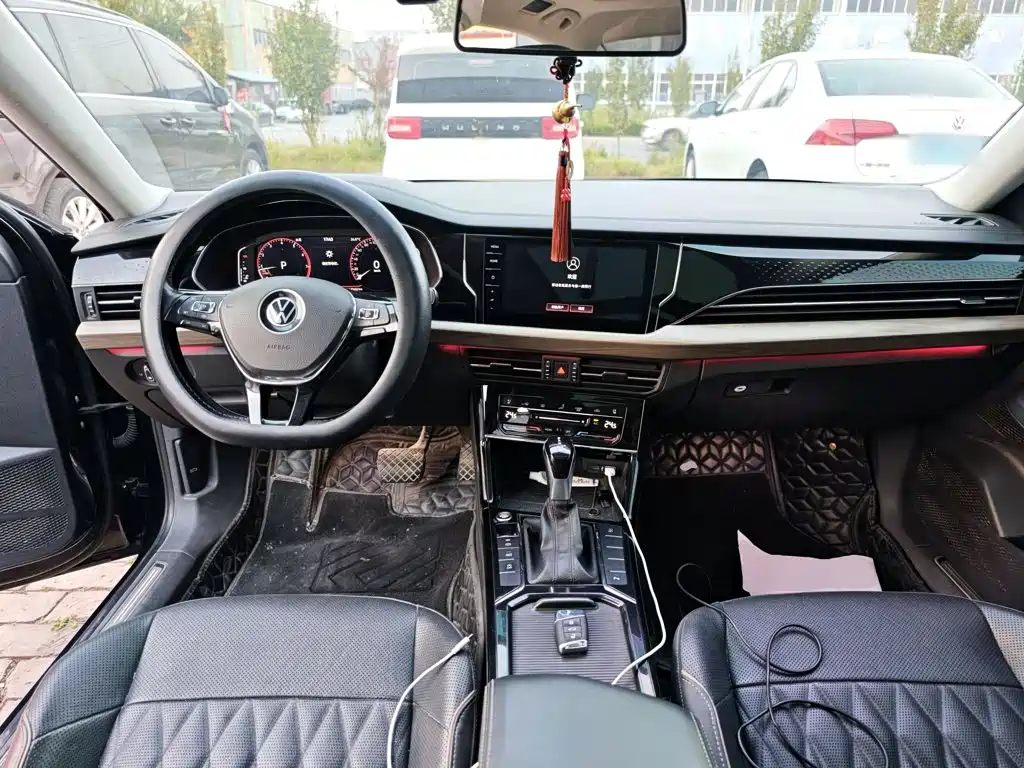 Volkswagen Passat — фото 10