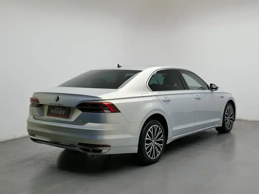 Volkswagen Phideon — фото 2