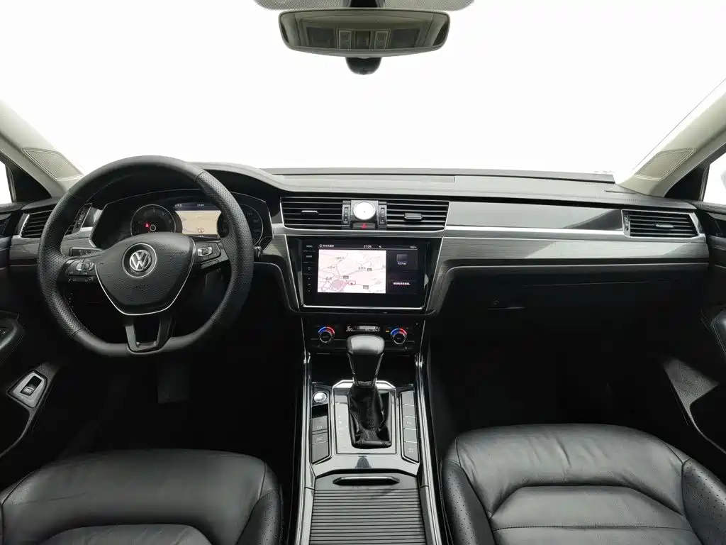 Volkswagen Phideon — фото 5