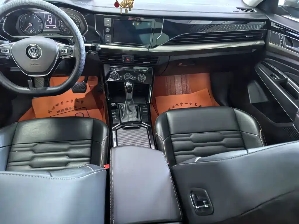 Volkswagen Passat — фото 8