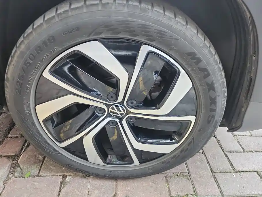 Volkswagen Tharu — фото 6