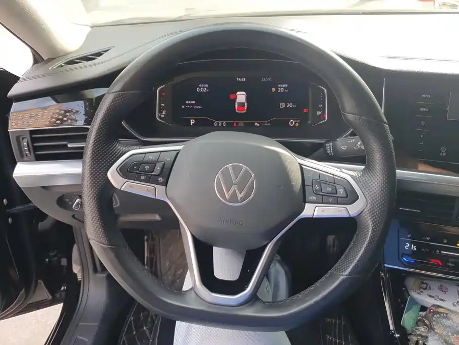Volkswagen Passat — фото 15