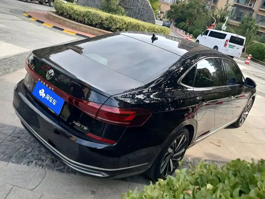 Volkswagen Passat — фото 3