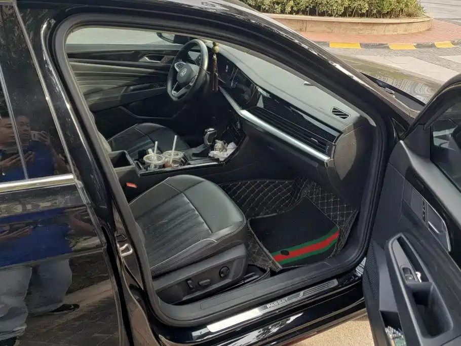 Volkswagen Passat — фото 8