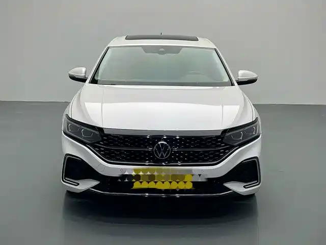 Volkswagen Passat — фото 2