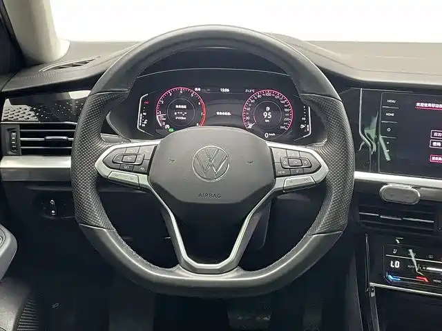 Volkswagen Passat — фото 6