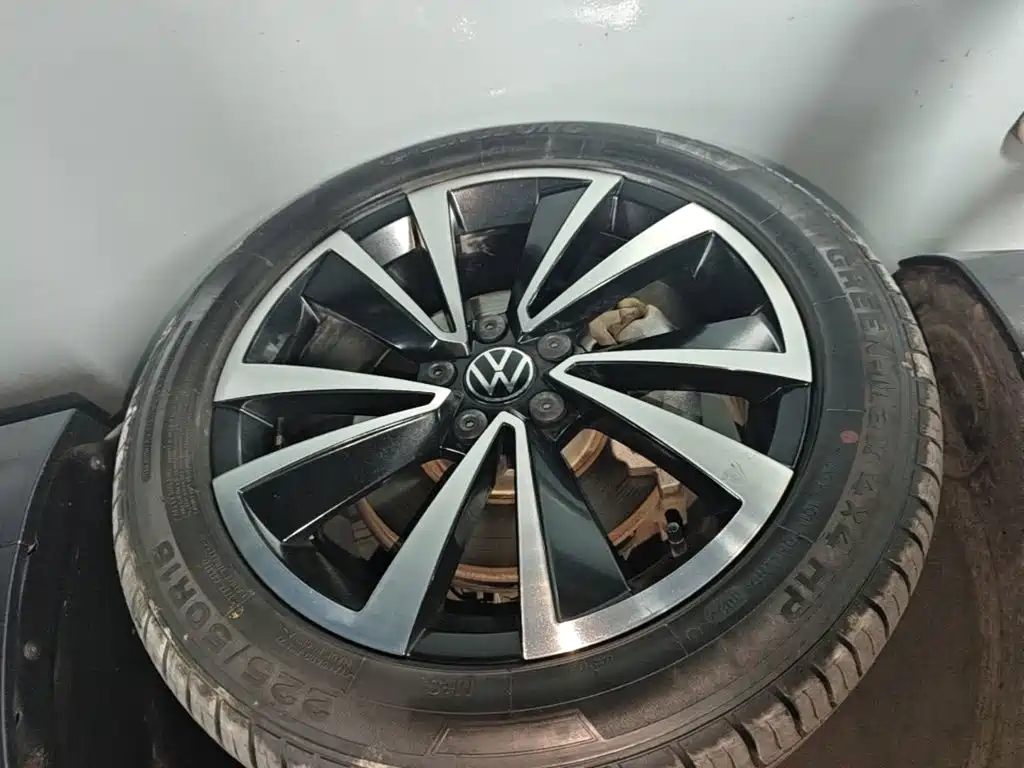 Volkswagen Tharu — фото 23