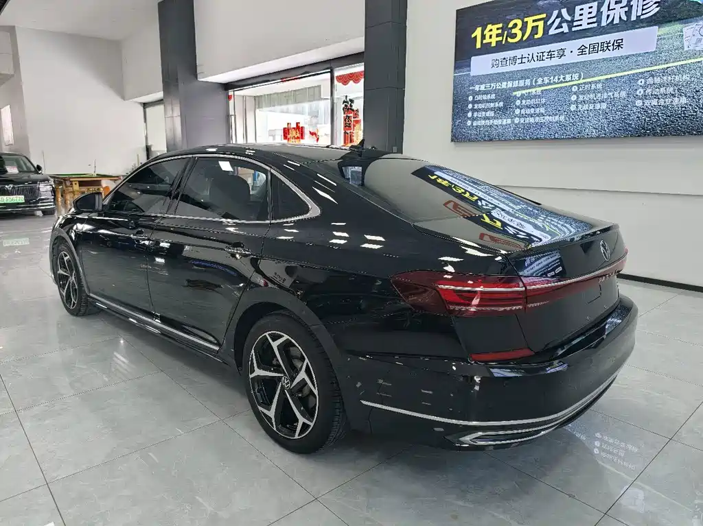 Volkswagen Passat — фото 5