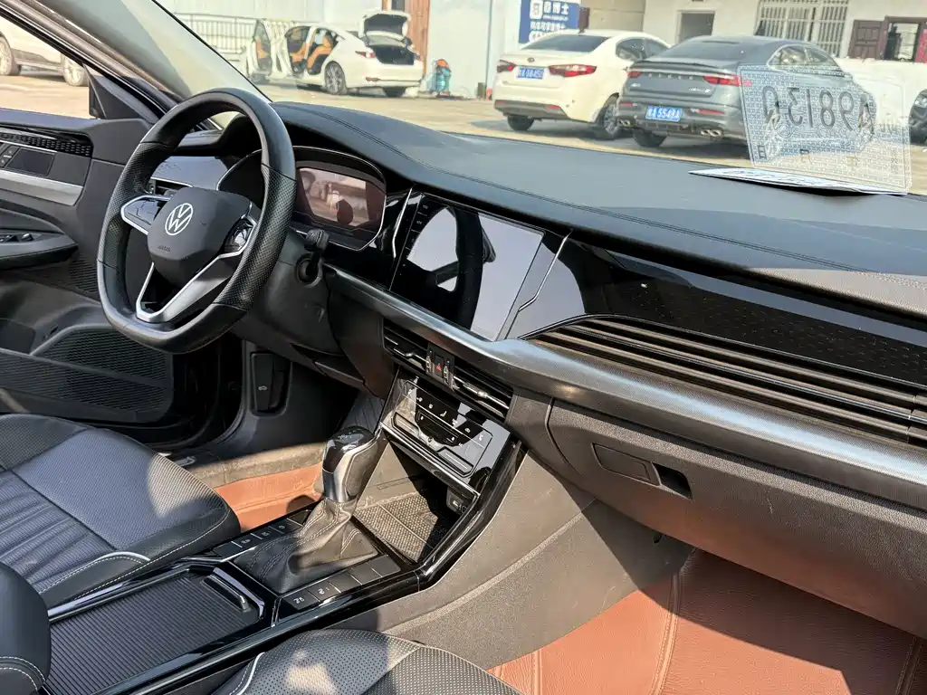 Volkswagen Passat — фото 10