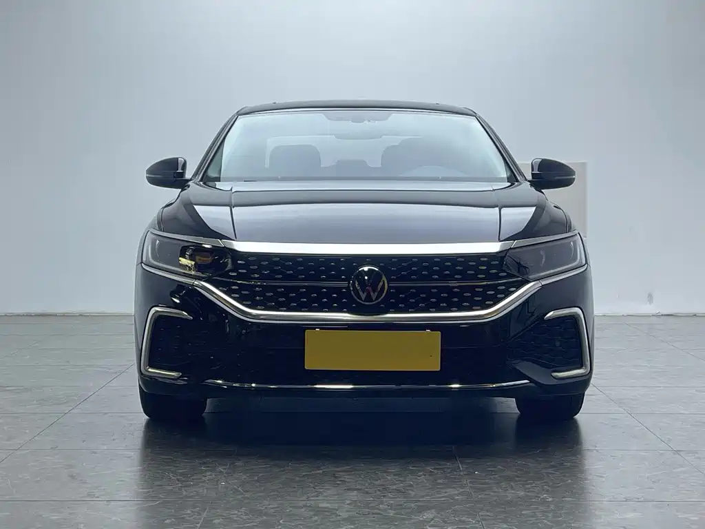 Volkswagen Passat — фото 2