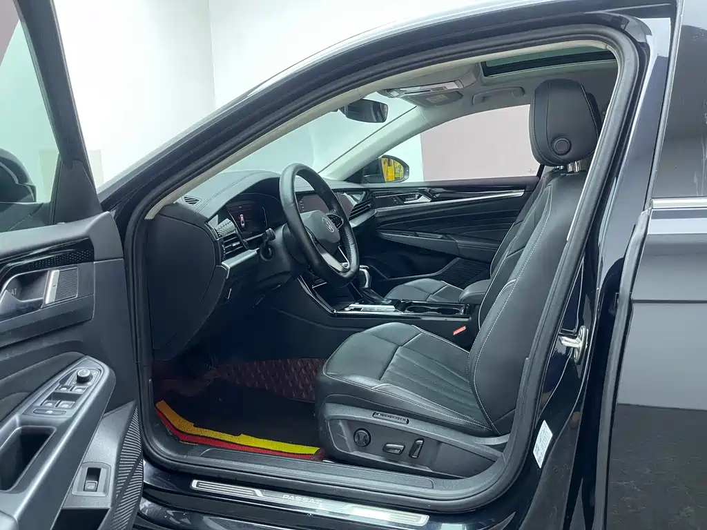 Volkswagen Passat — фото 11