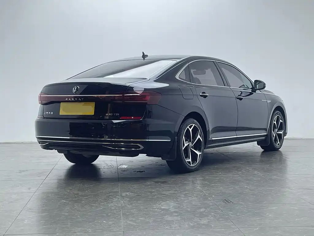 Volkswagen Passat — фото 3