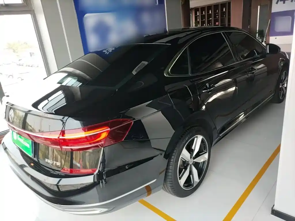 Volkswagen Passat — фото 7
