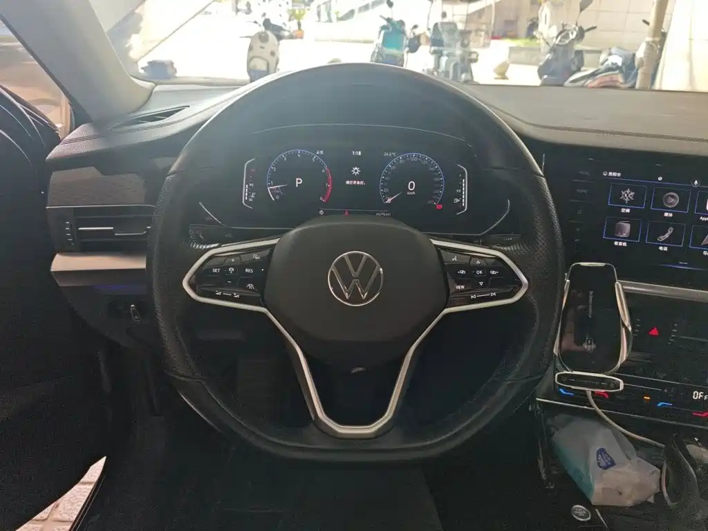Volkswagen Passat — фото 3