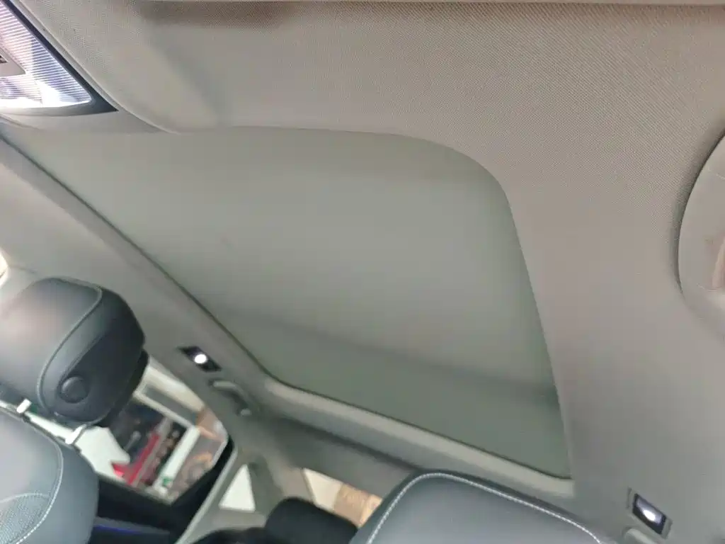 Volkswagen Passat — фото 9