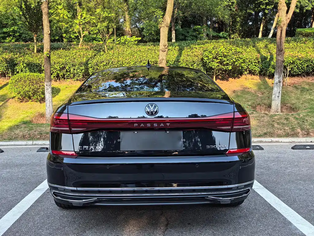 Volkswagen Passat — фото 5