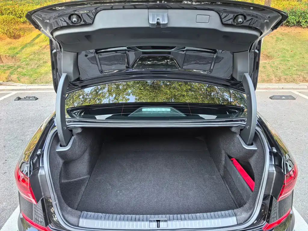 Volkswagen Passat — фото 8