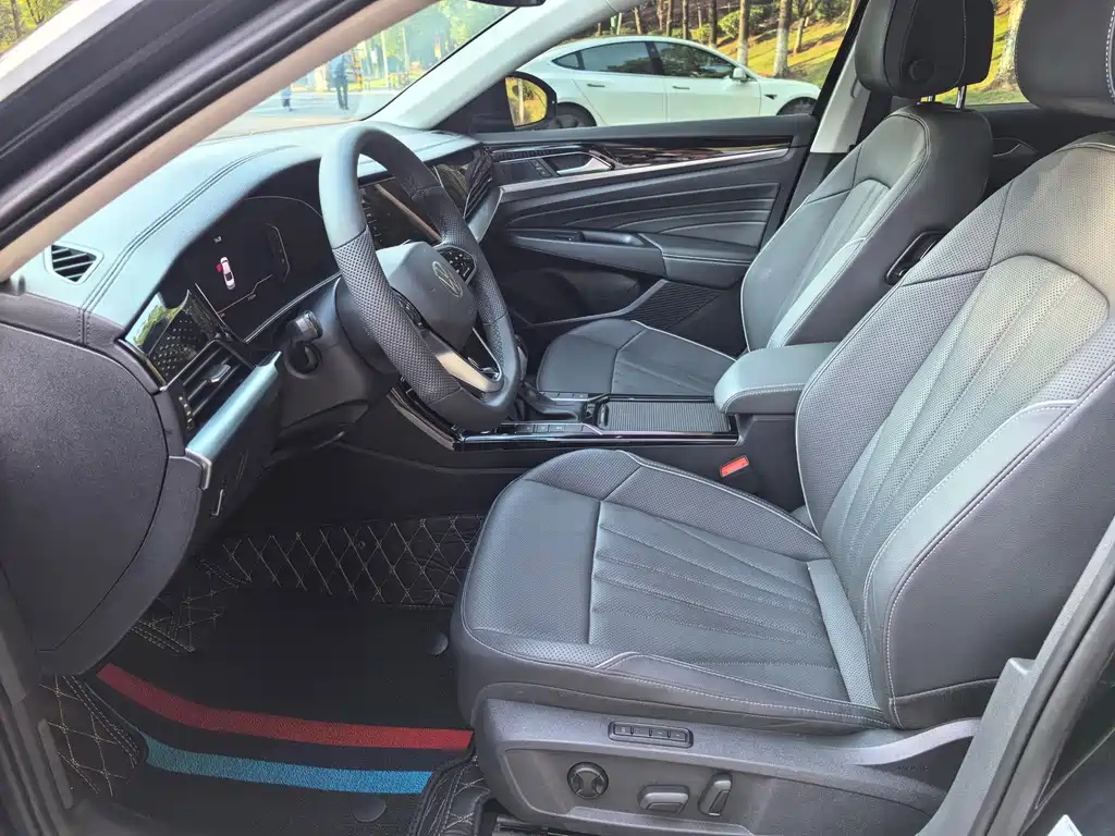 Volkswagen Passat — фото 10