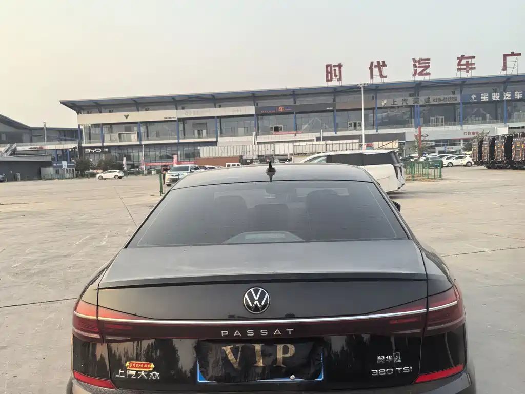 Volkswagen Passat — фото 4
