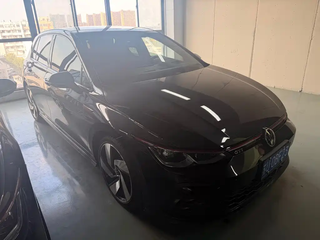 Volkswagen Golf GTI — фото 3