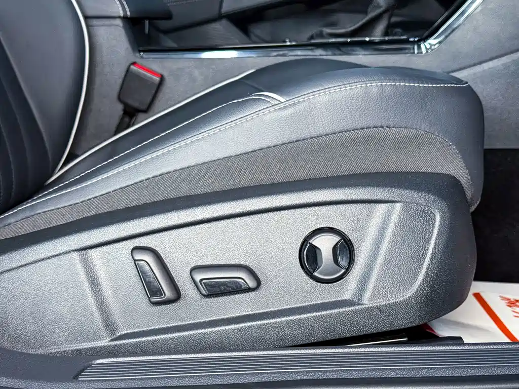 Volkswagen Passat — фото 9