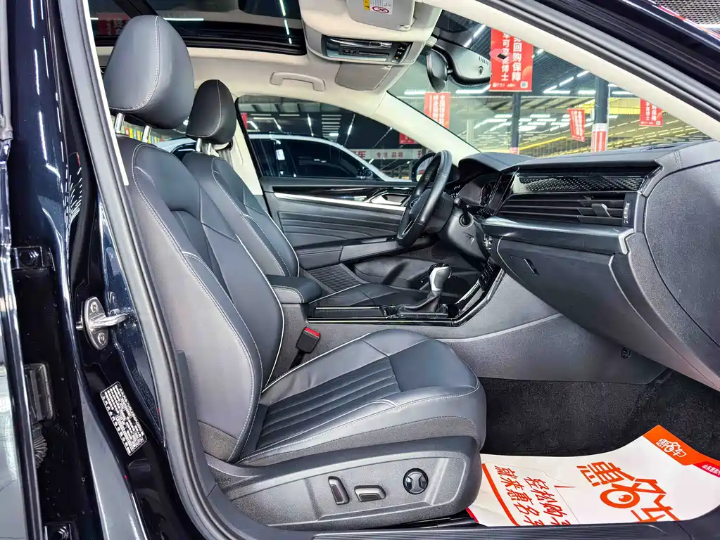 Volkswagen Passat — фото 10