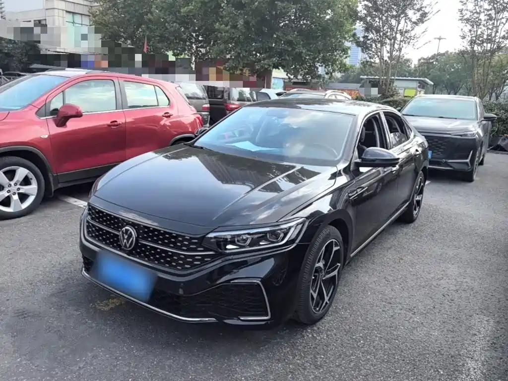 Volkswagen Passat — фото 2