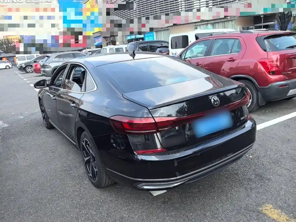 Volkswagen Passat — фото 5
