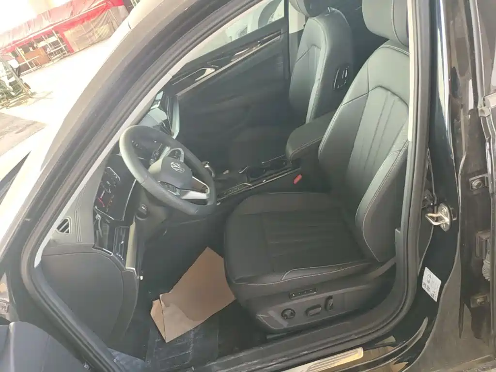 Volkswagen Passat — фото 15