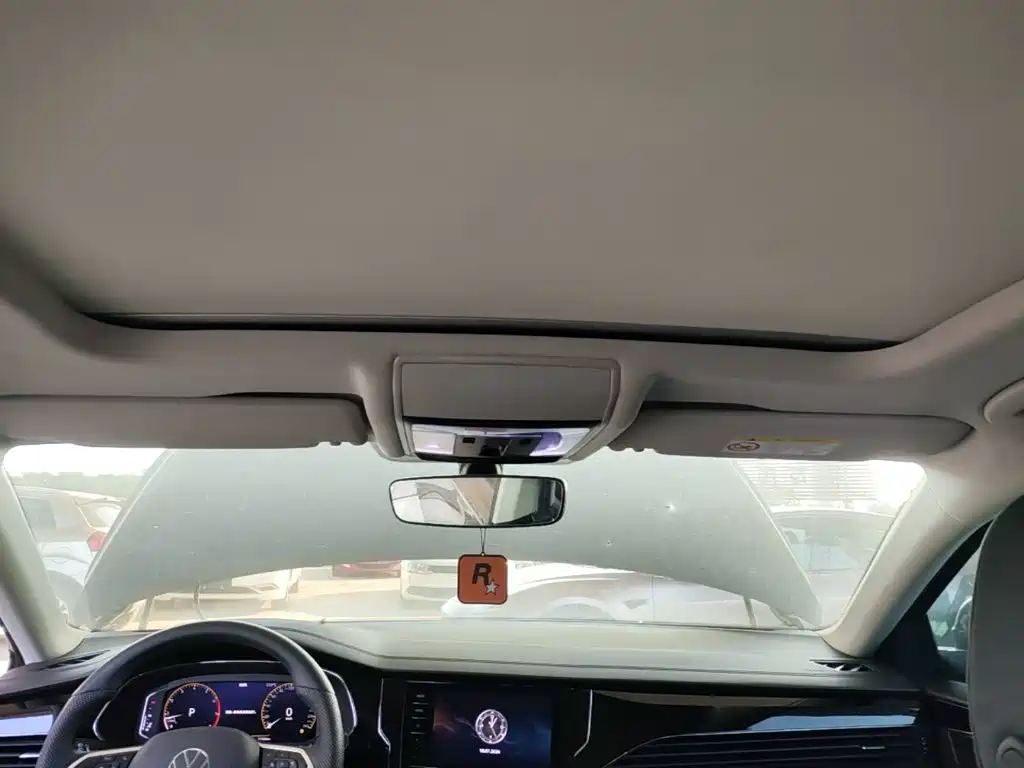Volkswagen Passat — фото 18
