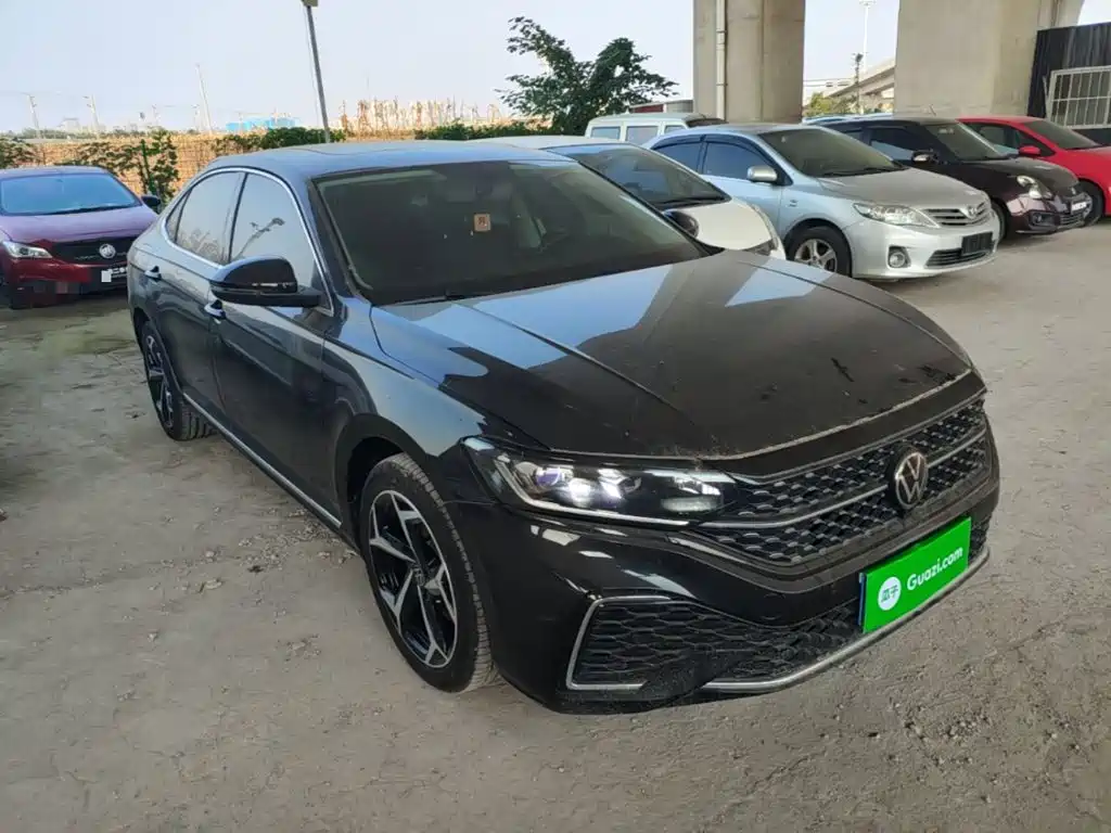 Volkswagen Passat — фото 4